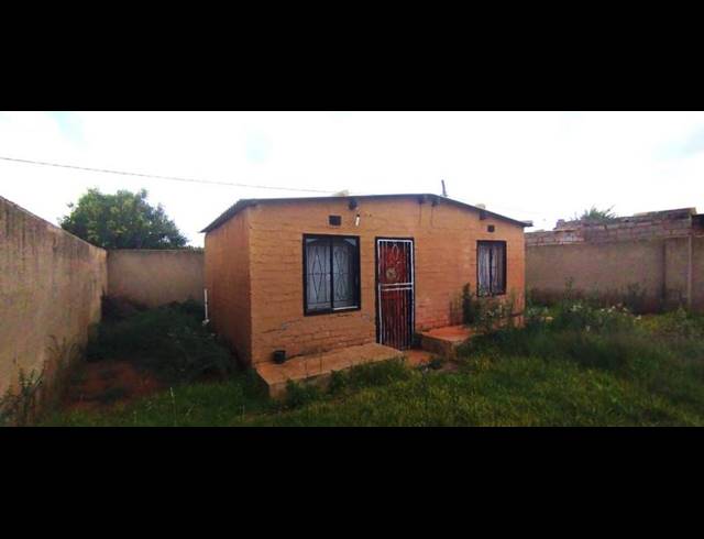 2 BEDROOM HOUSE FOR SALE IN DAVEYTON CENTRAL